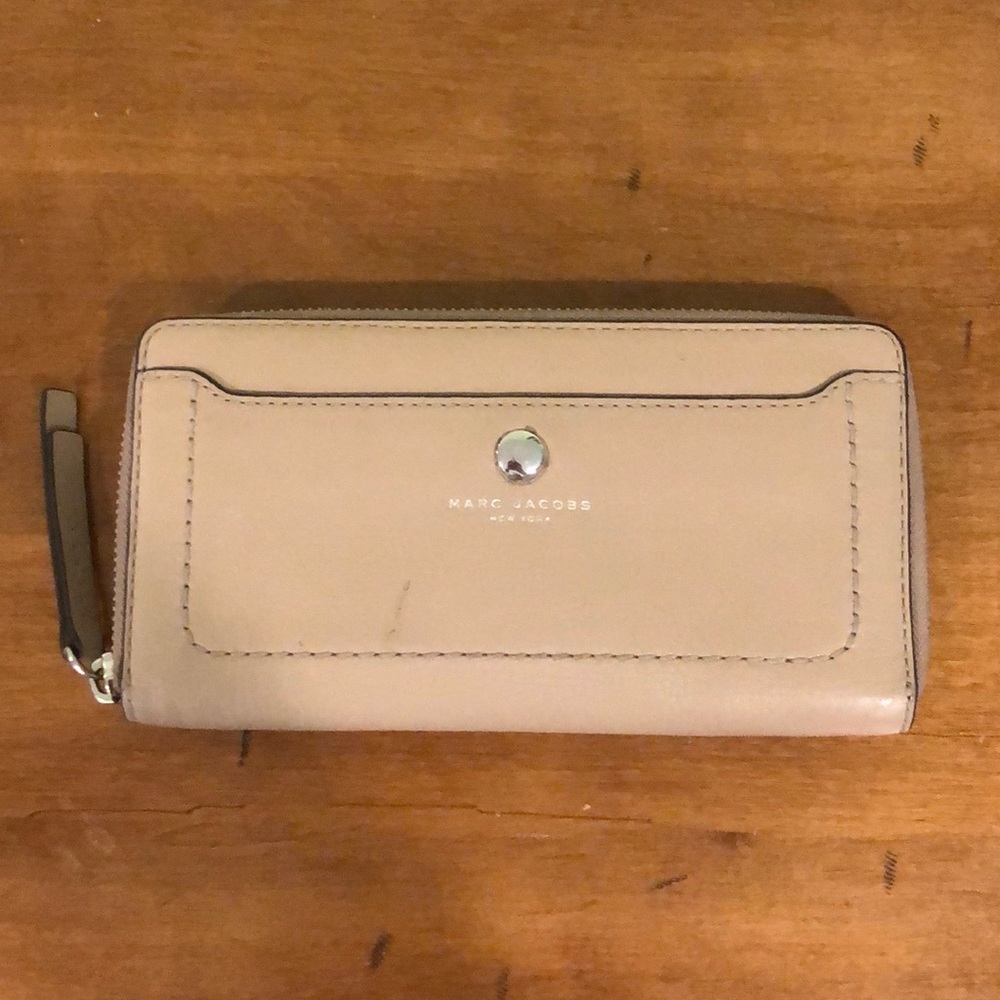 Marc Jacobs Empire City Leather Continental Wallet